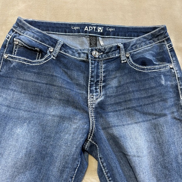 Apt. 9 Embroidered Flap Pocket Denim Capris - Picture 3 of 10